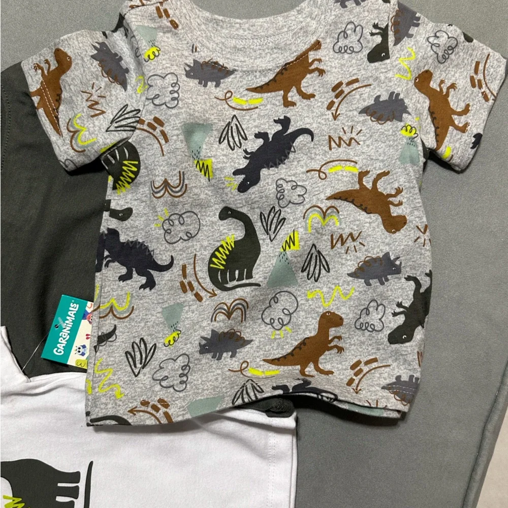 Garanimals boys 12 months dinosaur themed short sleeve t-shirts. Set of 3 - Picture 4 of 6